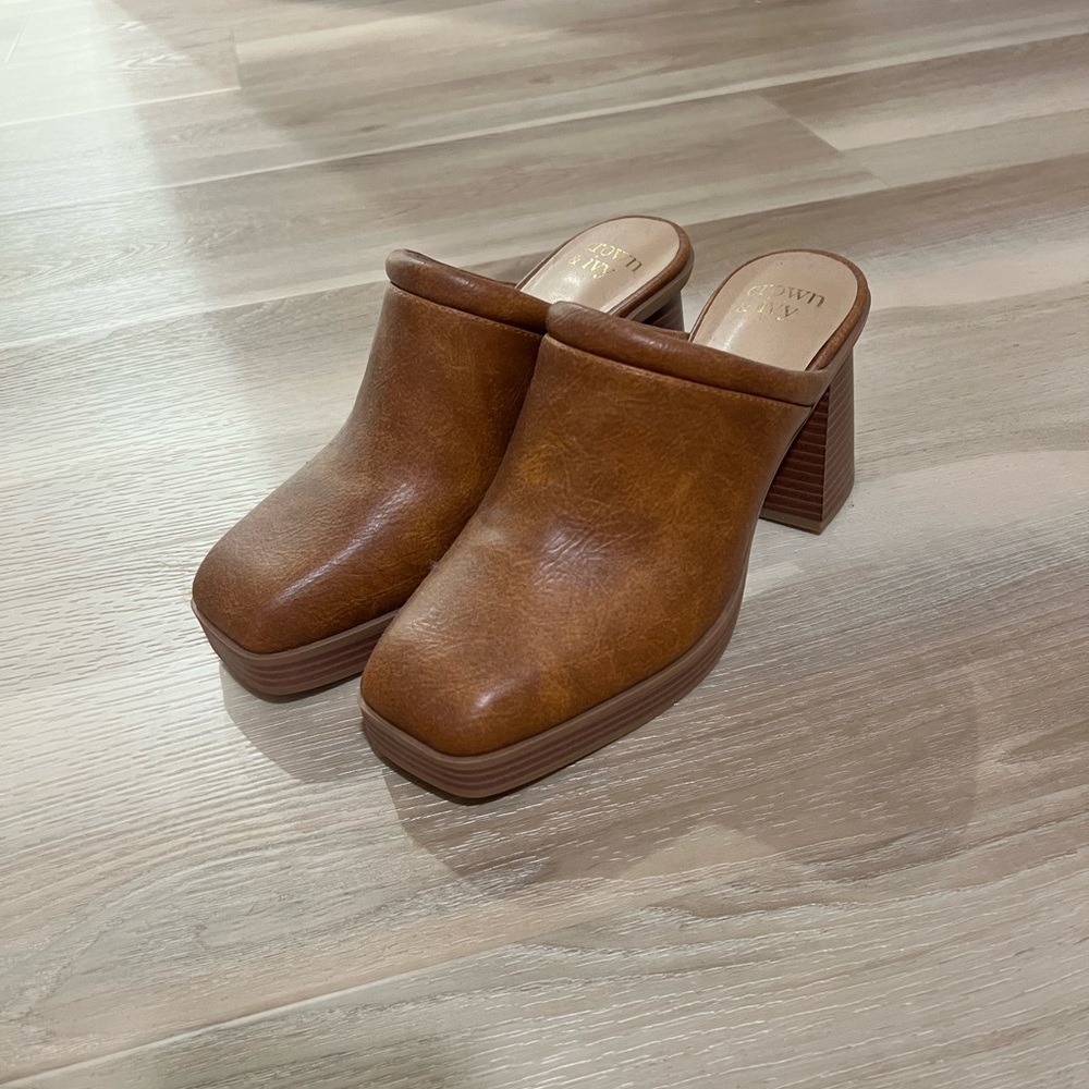 Crown and Ivy square toe heeled mule